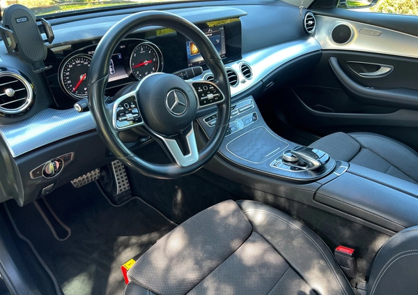 Mercedes-Benz Klasa E cena 159900 przebieg: 65000, rok produkcji 2019 z Warszawa małe 121